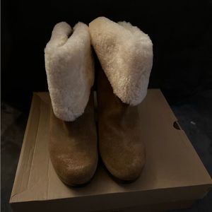 Ugg Dandylion II boot size 10 NEW